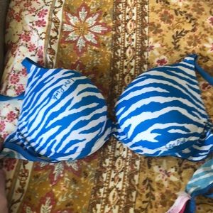 Victoria’s Secret pink 30 to say zebra print push-up bra